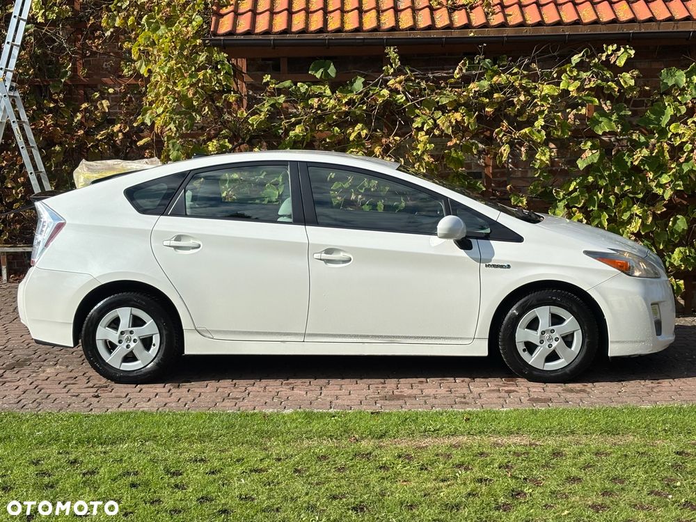Toyota Prius - 5
