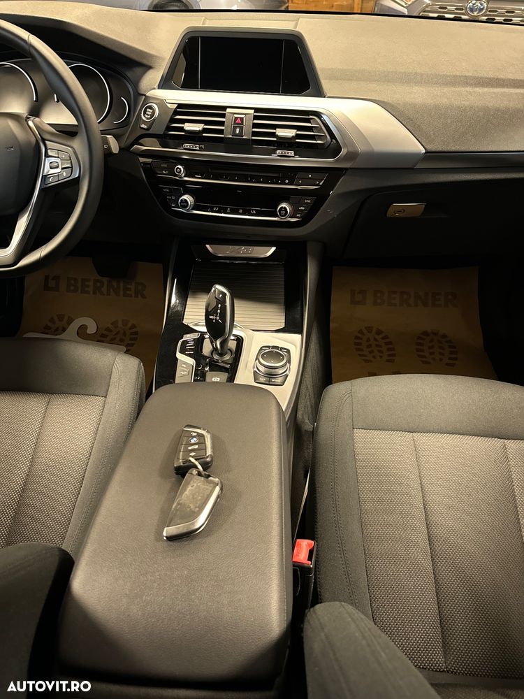 BMW X3 xDrive20d Aut. Advantage - 13