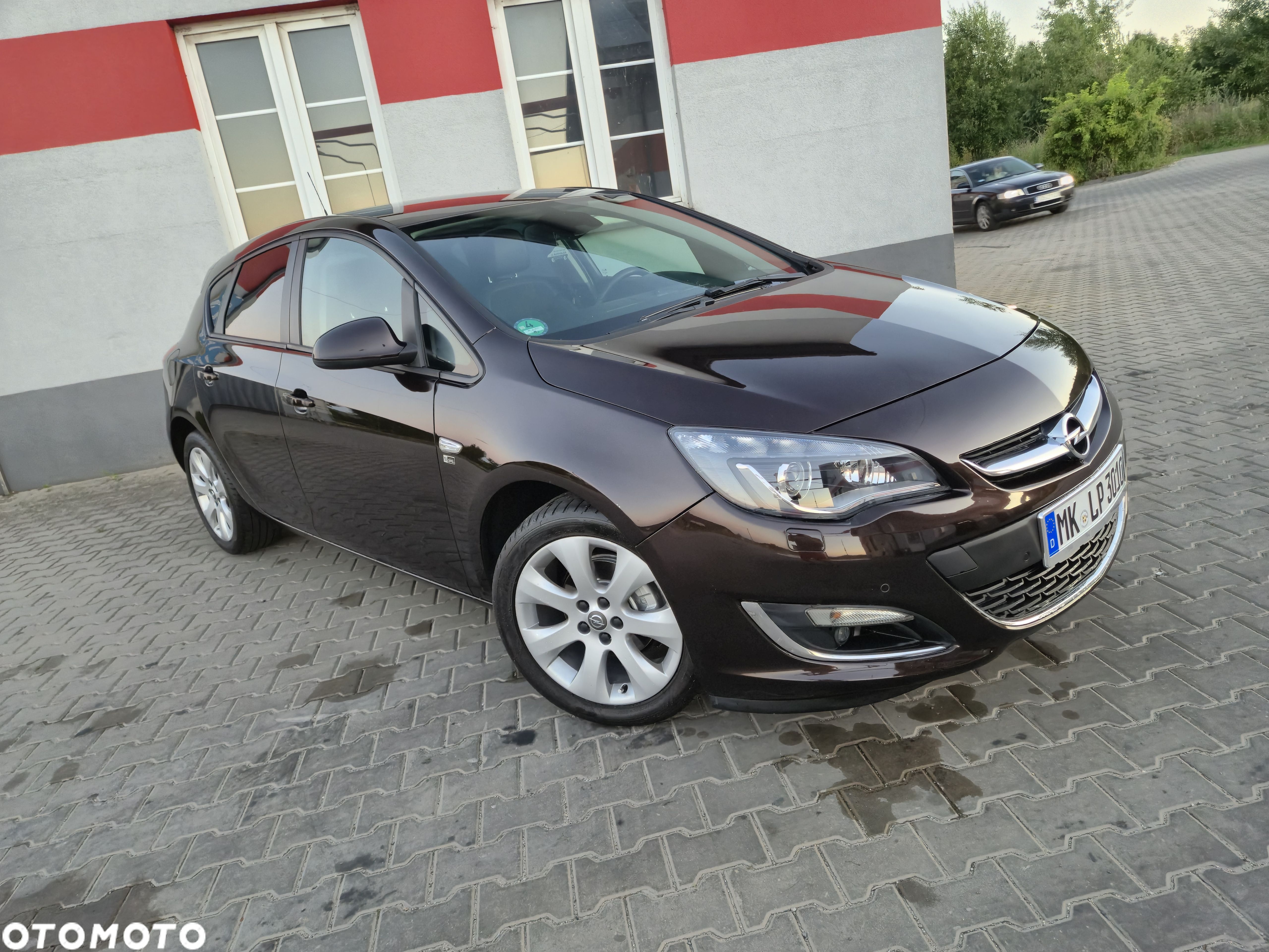 Opel Astra 1.4 Turbo Edition - 1