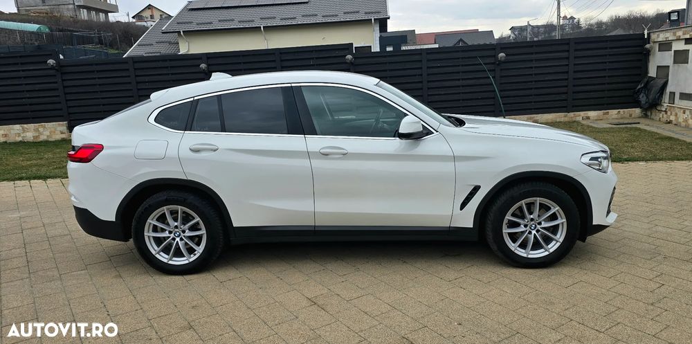 BMW X4 xDrive20d Aut. Advantage - 32