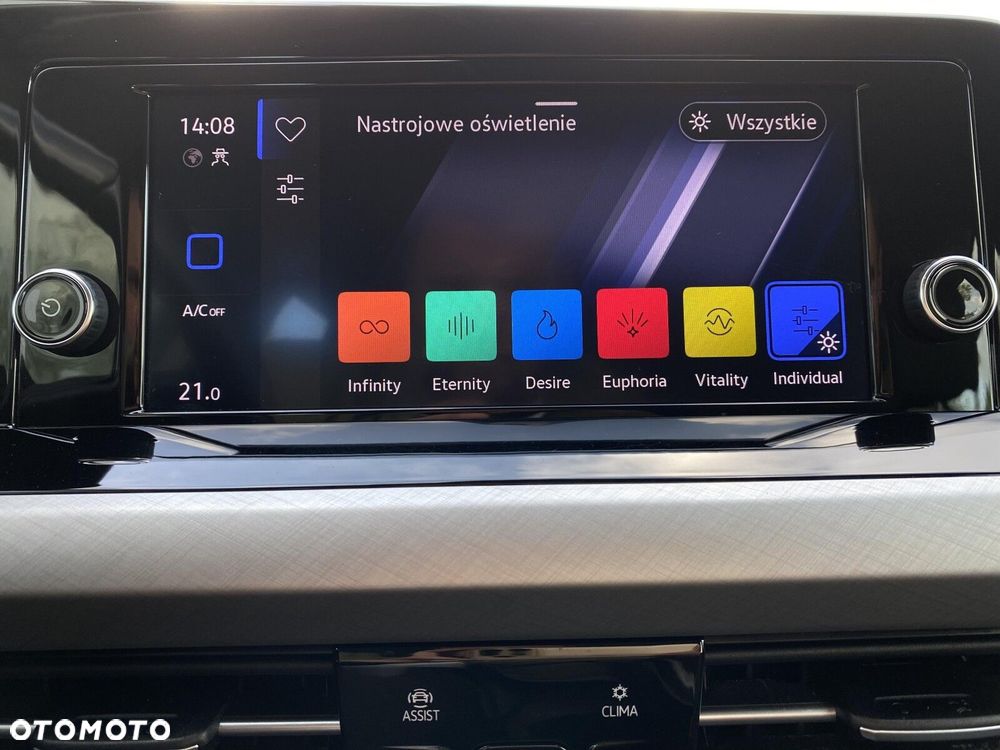 Volkswagen Golf VIII 2.0 TDI Life DSG - 22