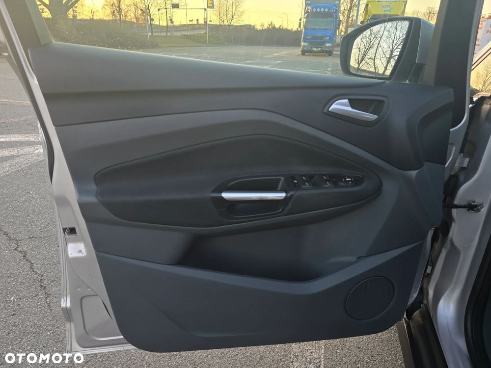 Ford C-MAX - 21