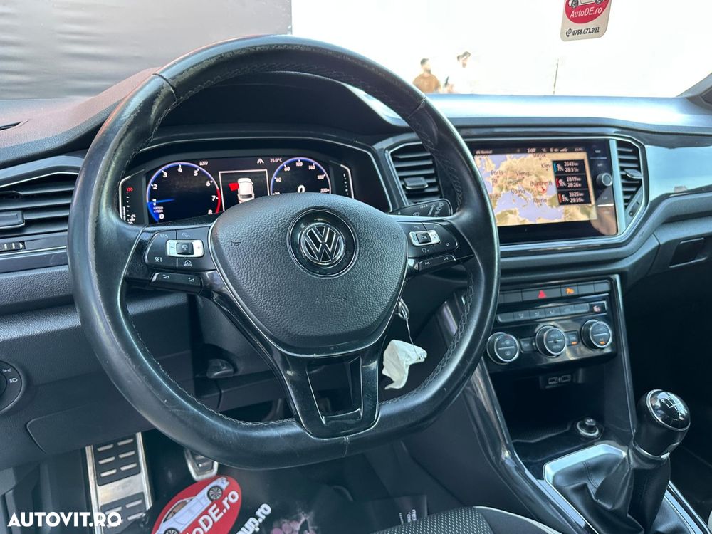 Volkswagen T-Roc - 5