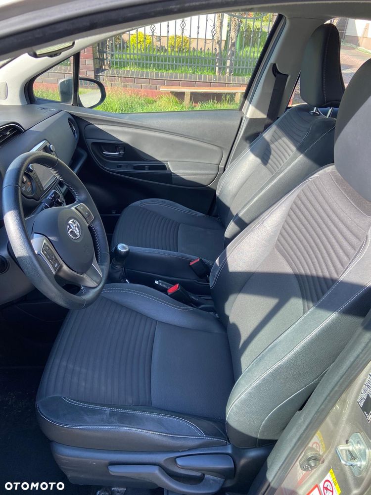 Toyota Yaris 1.0 Active EU6 - 9