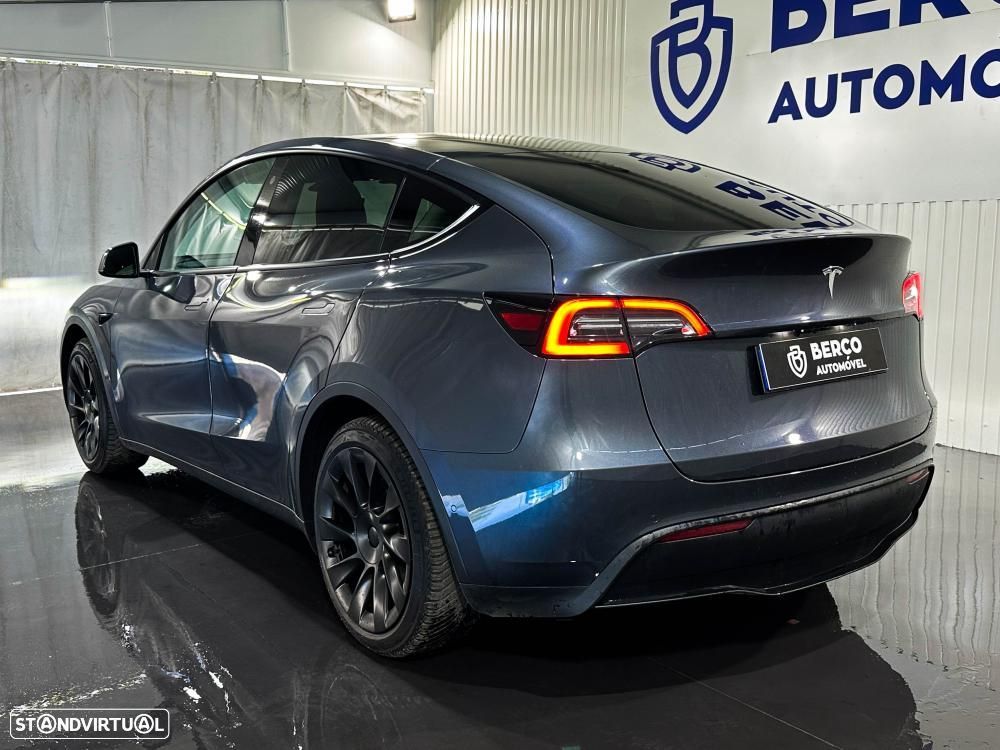 Tesla Model Y Long Range Dual Motor AWD - 7