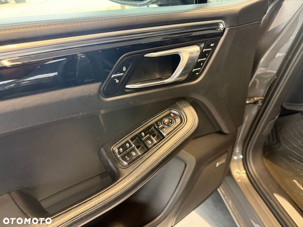 Porsche Macan - 21