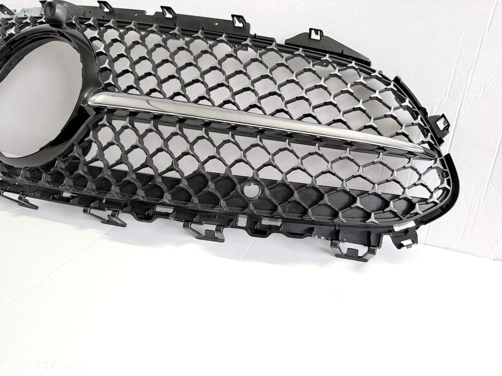 ATRAPA GRILL Mercedes W257 C257 CLS Lift - AMG - 2