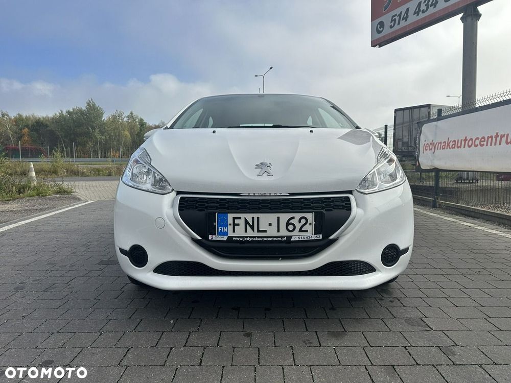 Peugeot 208 - 28