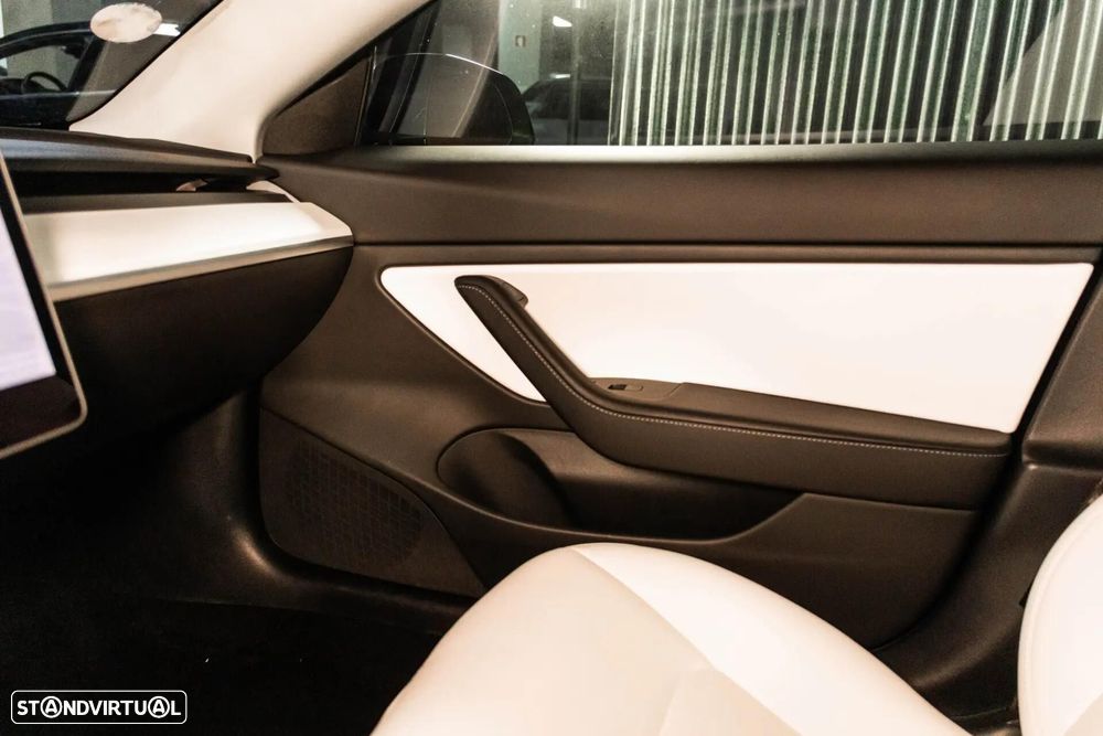 Tesla Model 3 Long Range Tração Integral - 28