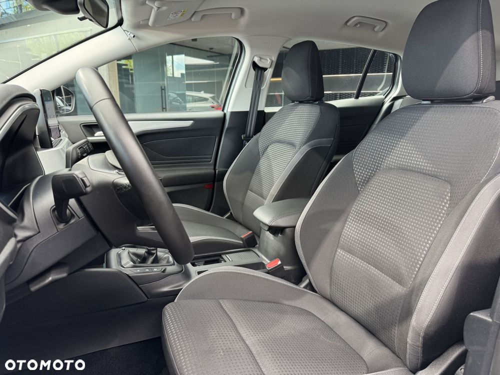 Ford Focus 1.5 EcoBlue Connected - 12