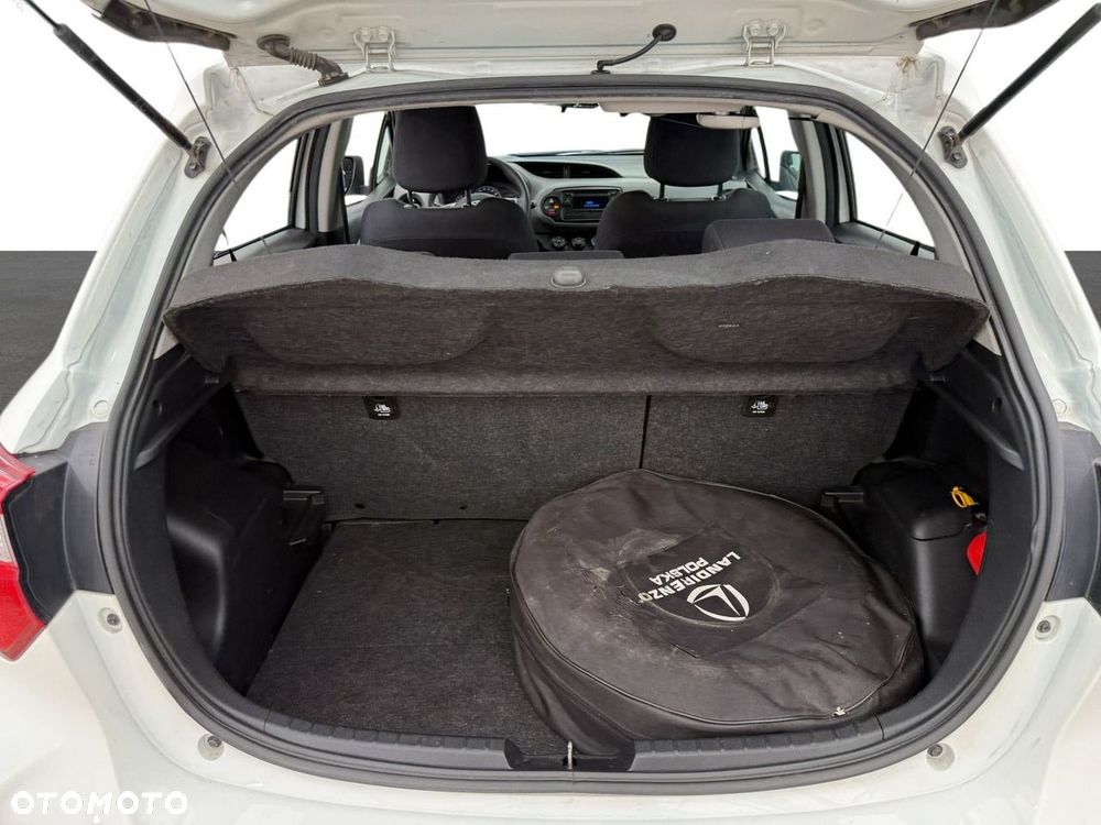Toyota Yaris - 12