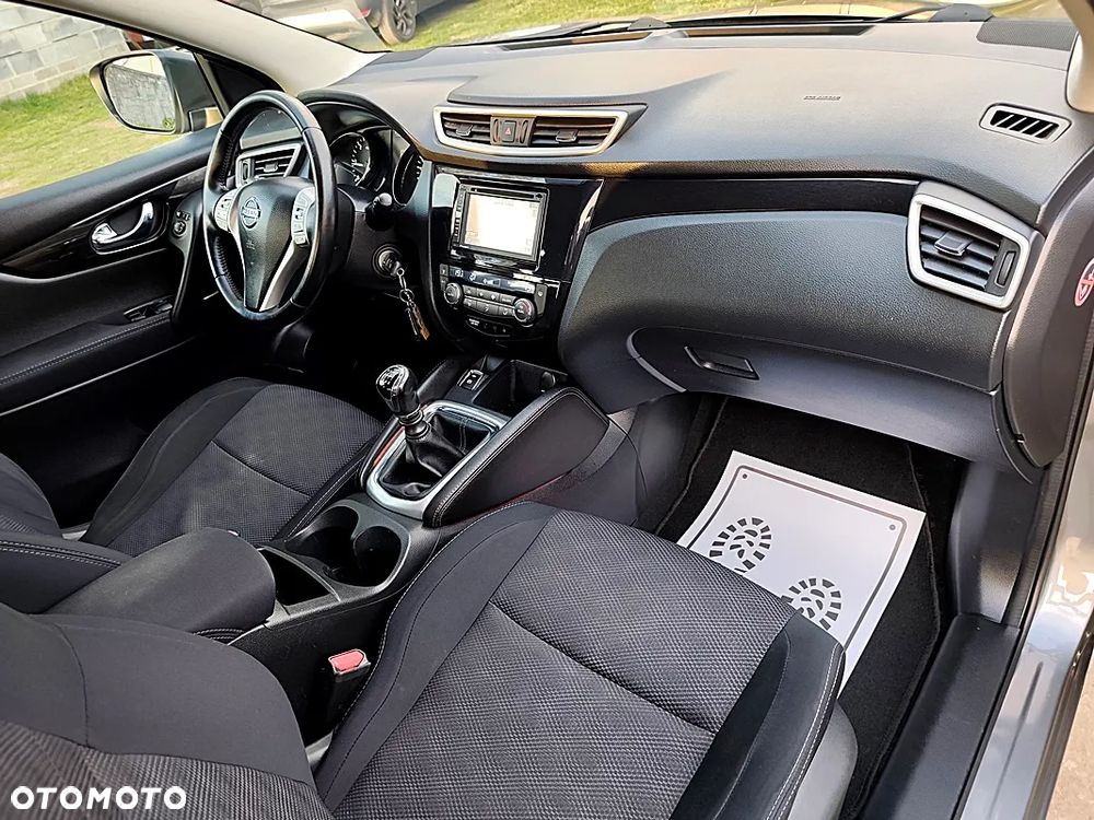Nissan Qashqai 1.5 dCi DPF acenta - 22