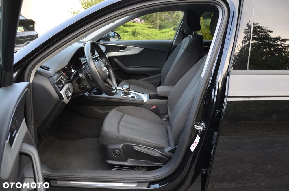 Audi A4 Avant 30 TDI S tronic design - 5