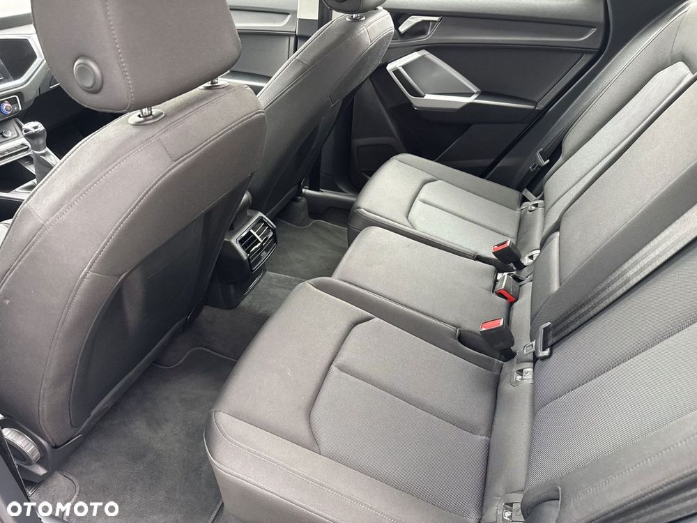 Audi Q3 35 TFSI Advanced - 22