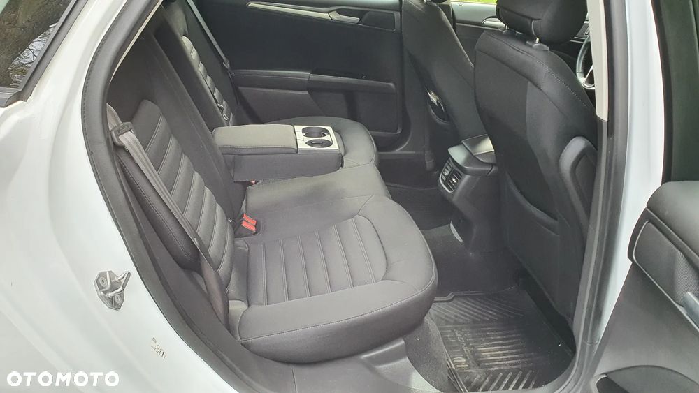 Hyundai ix35 1.7 CRDi Comfort 2WD - 19