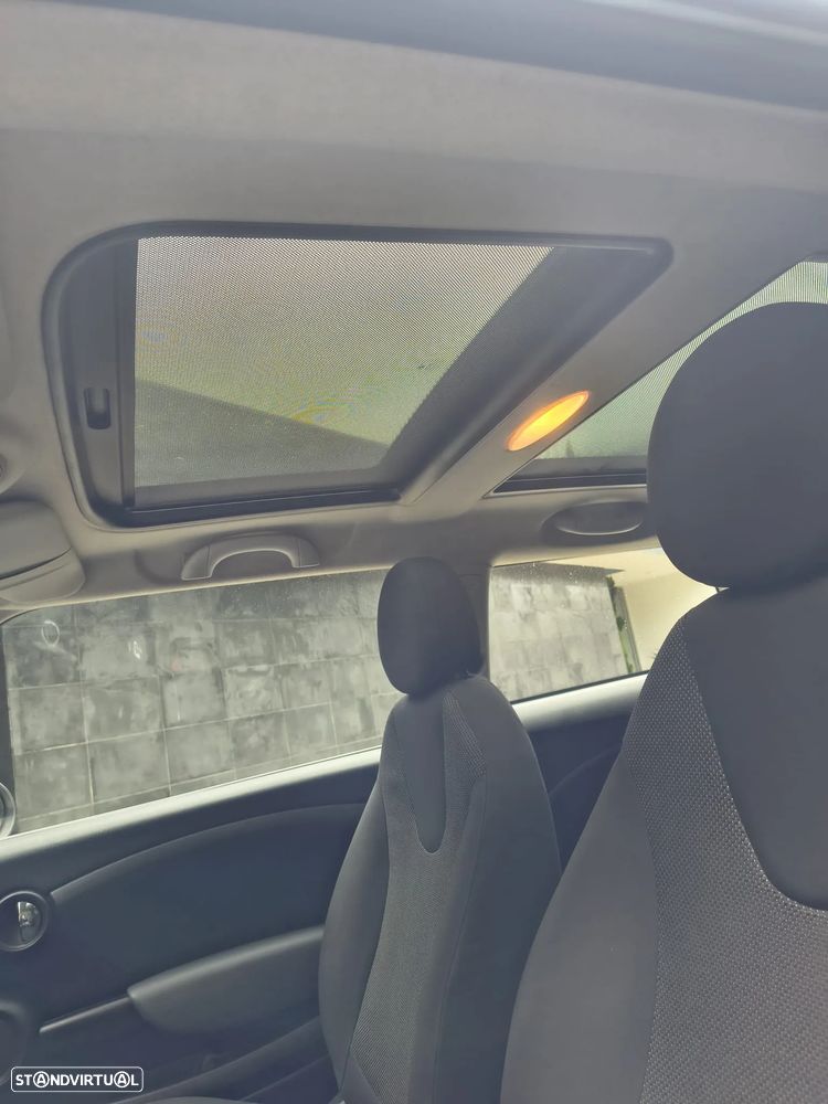 MINI 3 Portas One D - 20