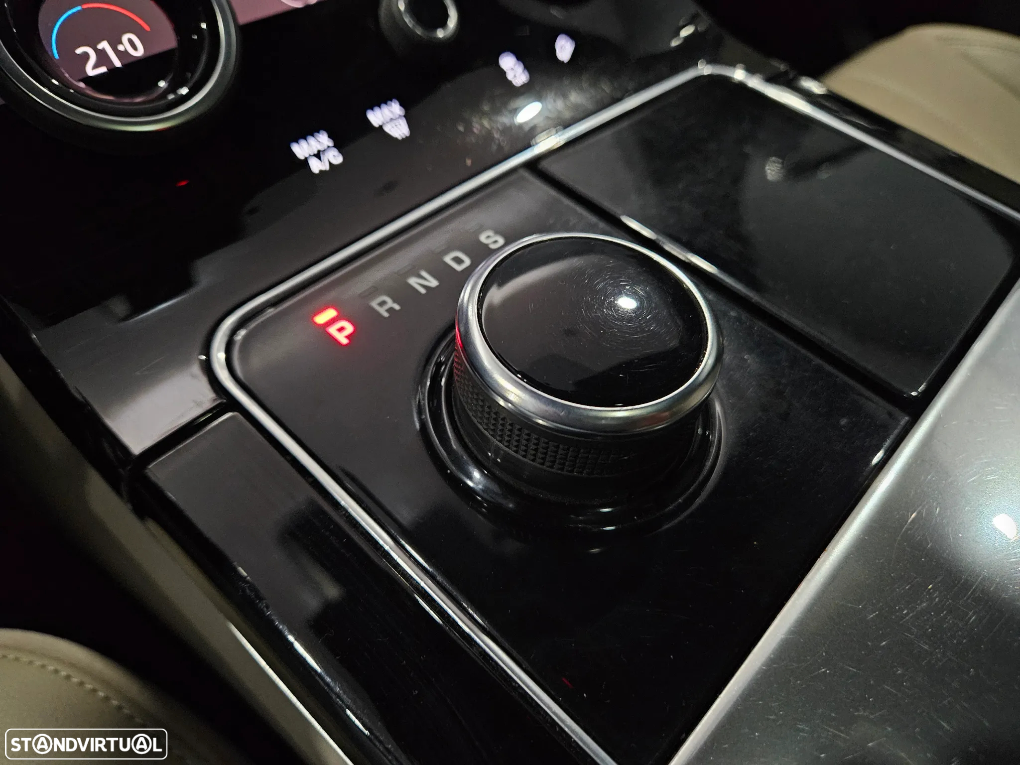 Land Rover Range Rover Velar 2.0 D R-Dynamic S - 23
