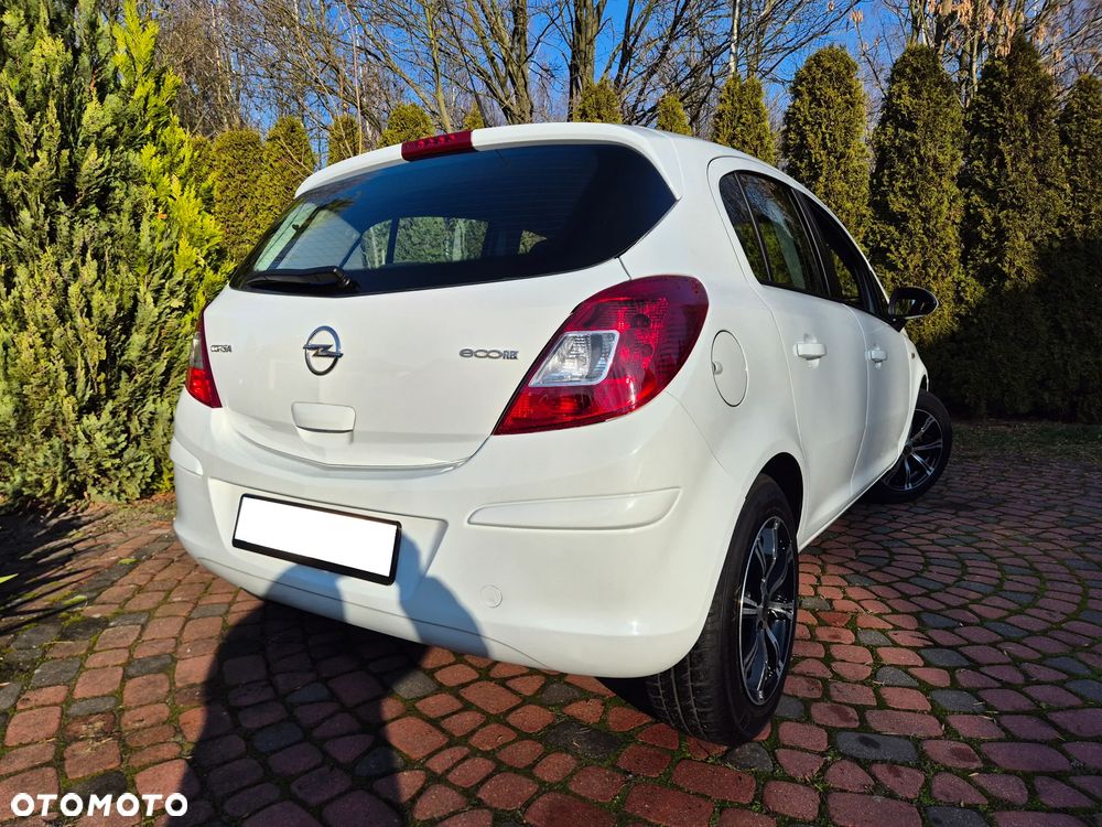 Opel Corsa 1.2 16V Edition / Active - 4