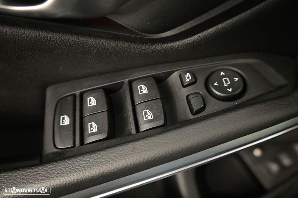 BMW 330 e Edição Desportiva M Auto - 19