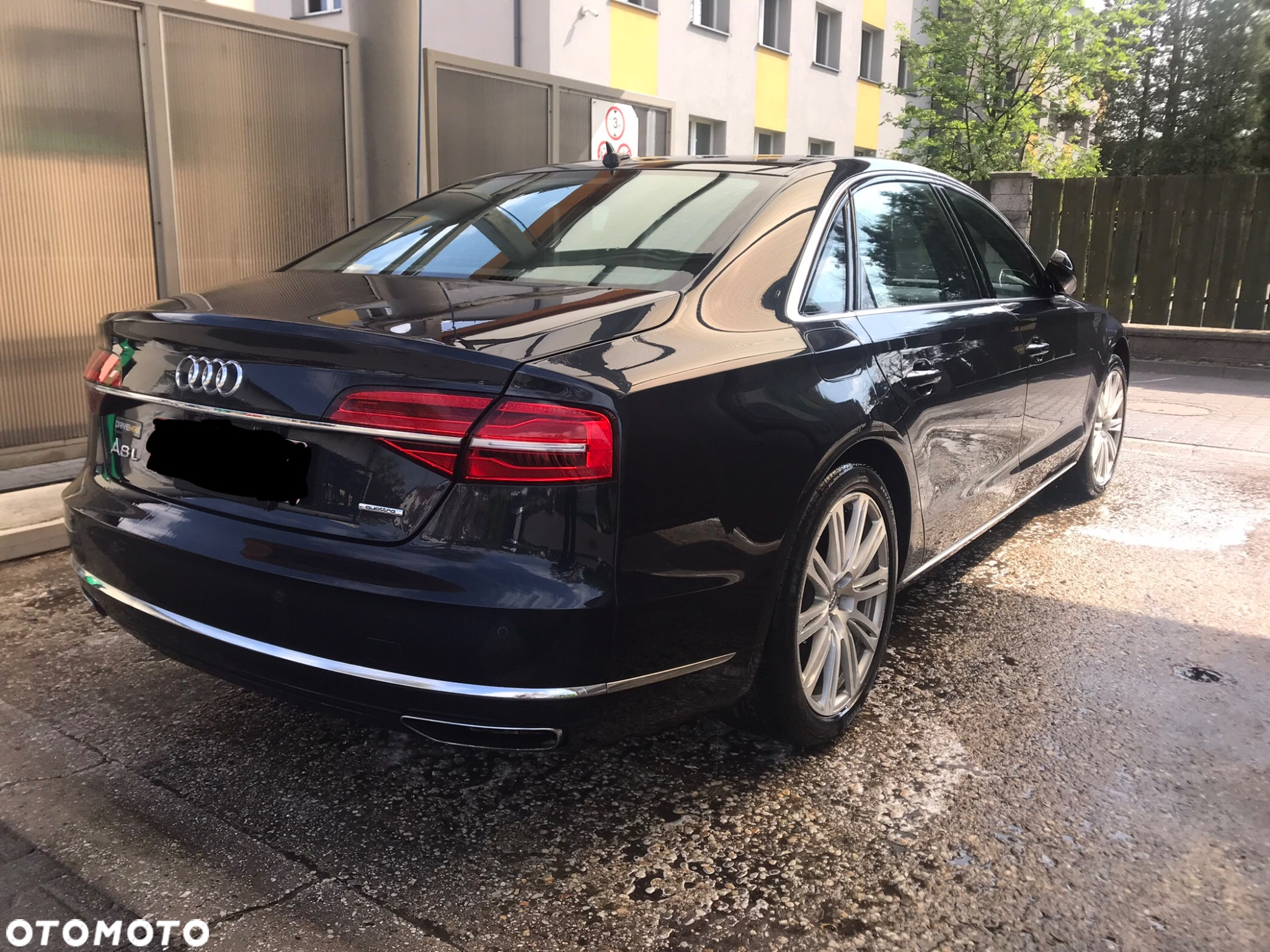 Audi A8 - 7