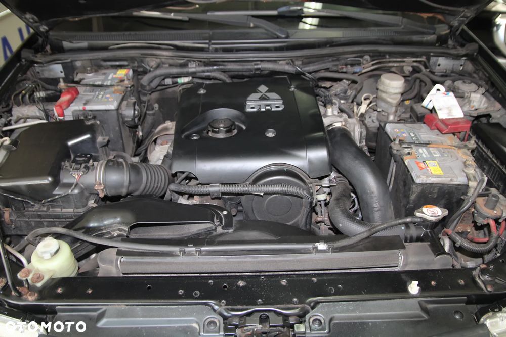 Mitsubishi Pajero Sport - 27