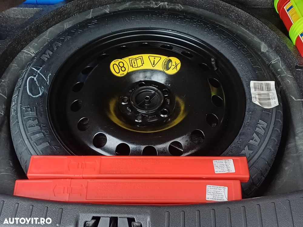 Ford Kuga 2.0 TDCi 4WD Powershift Titanium - 7