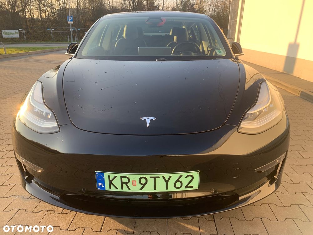 Tesla Model 3 - 11
