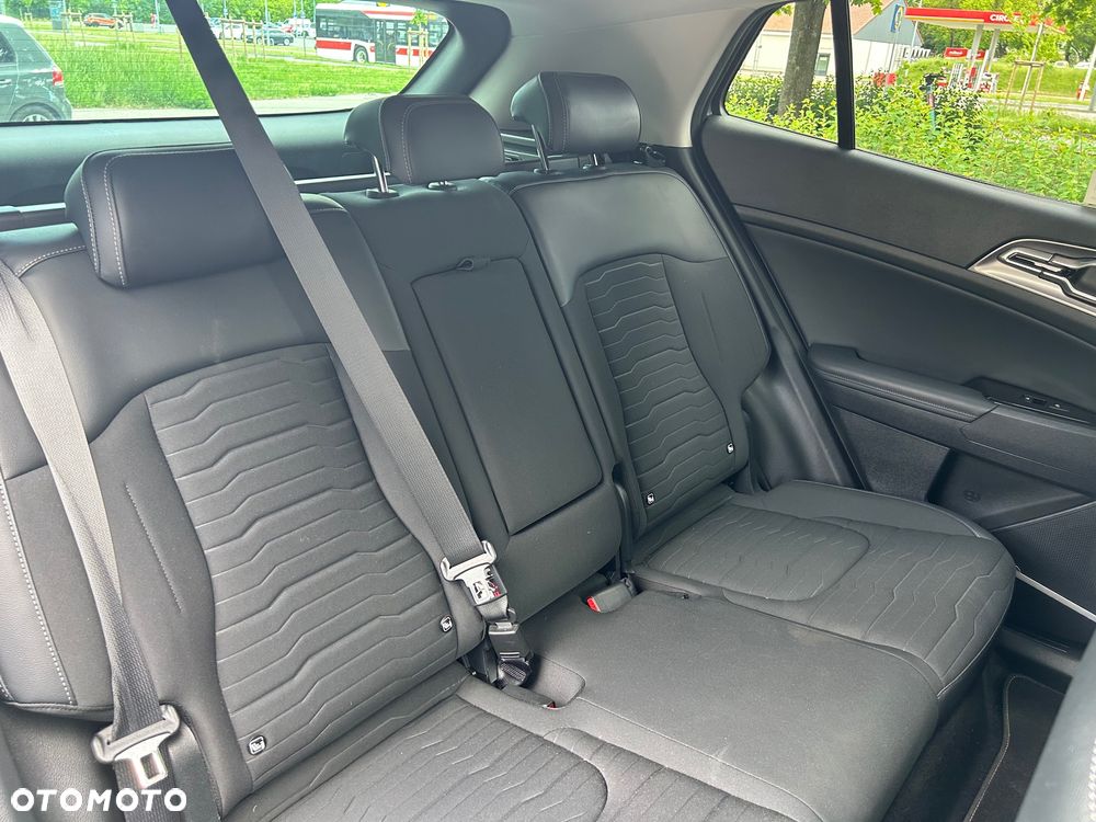 Kia Sportage 1.6 T-GDI PHEV Business Line 4WD - 18