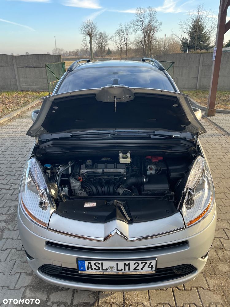 Citroën C4 Grand Picasso 1.8 16V Confort - 25