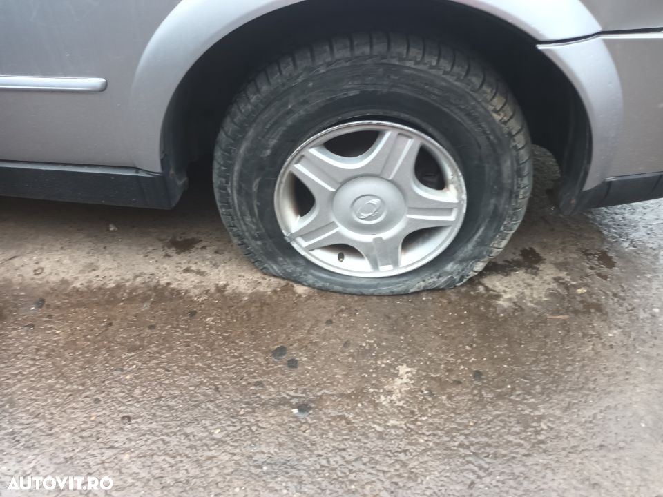 Dezmembrari  Ssangyong KYRON  2005  > 0000 2.0 Xdi 4x4 Motorina - 6