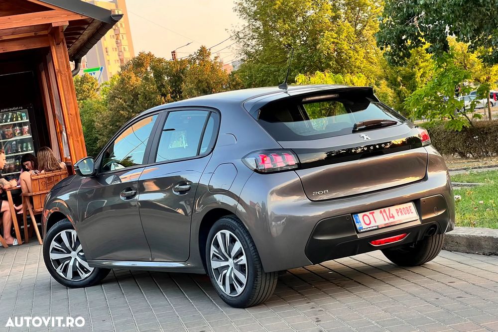 Peugeot 208 1.2 L PureTech Turbo STT Allure - 5
