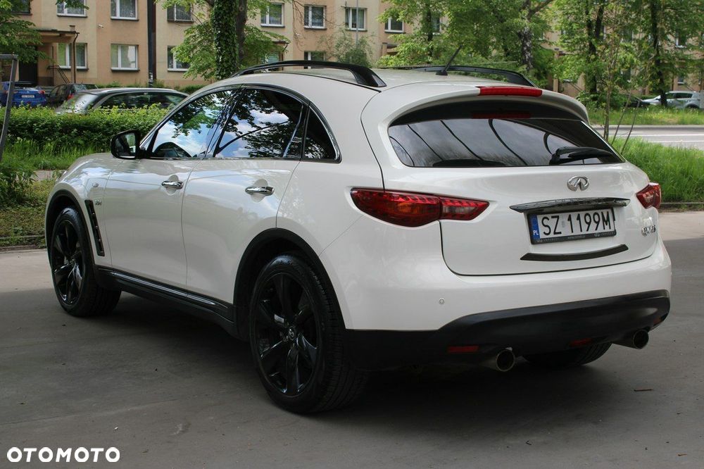 Infiniti QX70 - 7