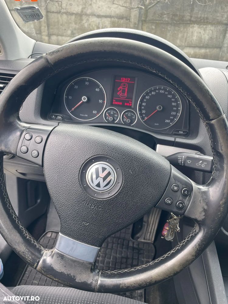Volkswagen Jetta 1.9 TDI Comfortline - 10