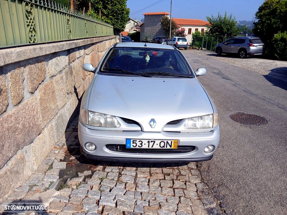 Renault Mégane Grand Coupe - 1