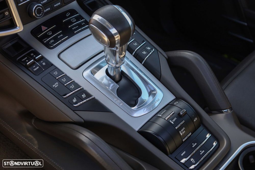 Porsche Cayenne S E-Hybrid Platinum Edition - 23