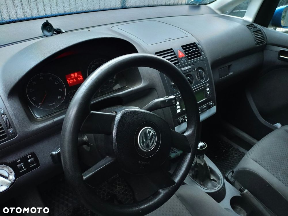 Volkswagen Touran 2003 photo 5
