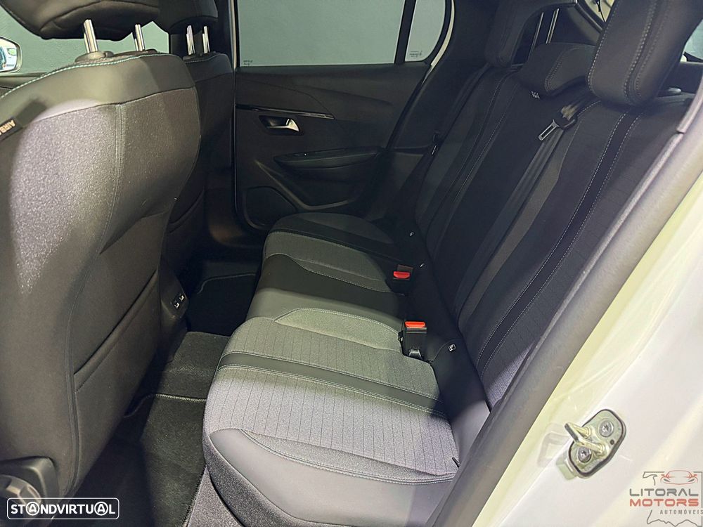 Peugeot 208 1.2 PureTech Allure - 16