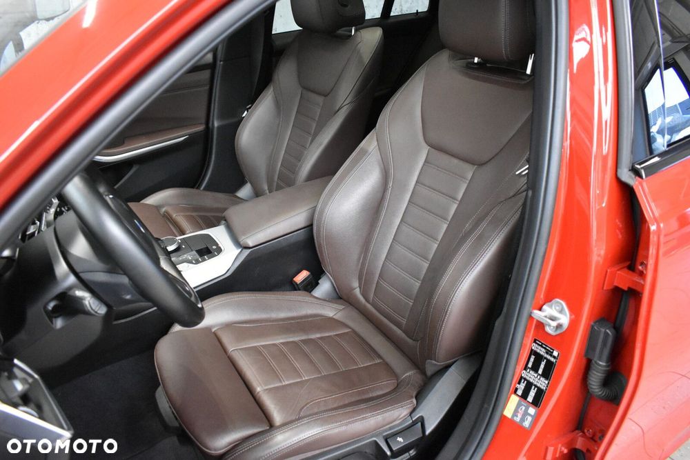 BMW Seria 3 330e PHEV M Sport sport - 10