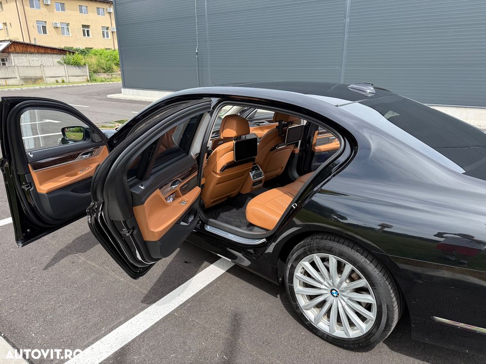BMW Seria 7 745Le xDrive - 8