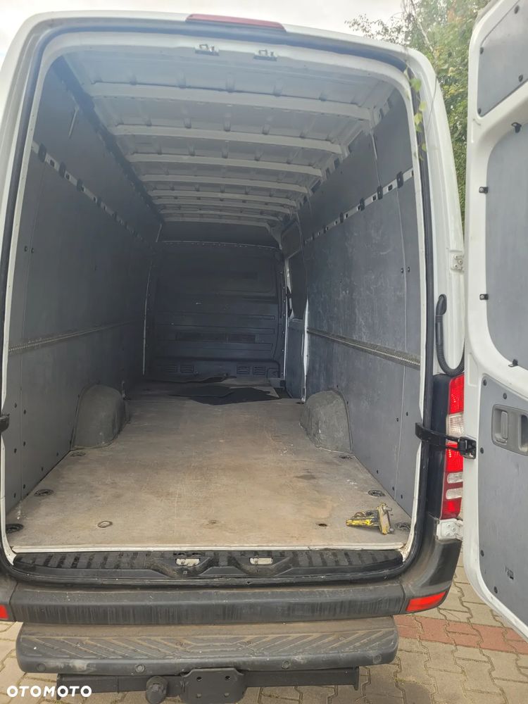 Mercedes-Benz Sprinter - 17