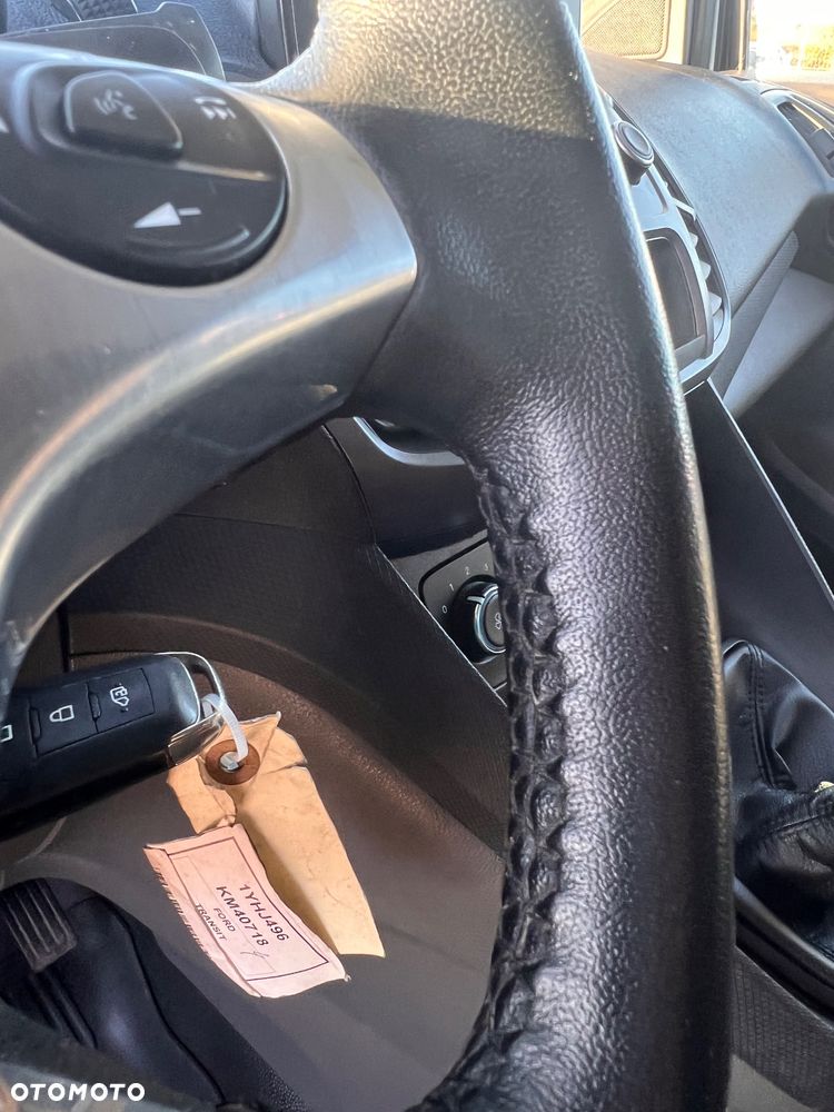 Ford Connect - 12