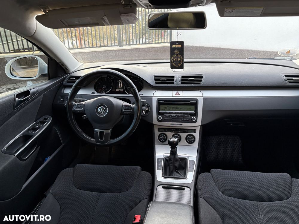 Volkswagen Passat 2.0 TSI Comfortline - 13