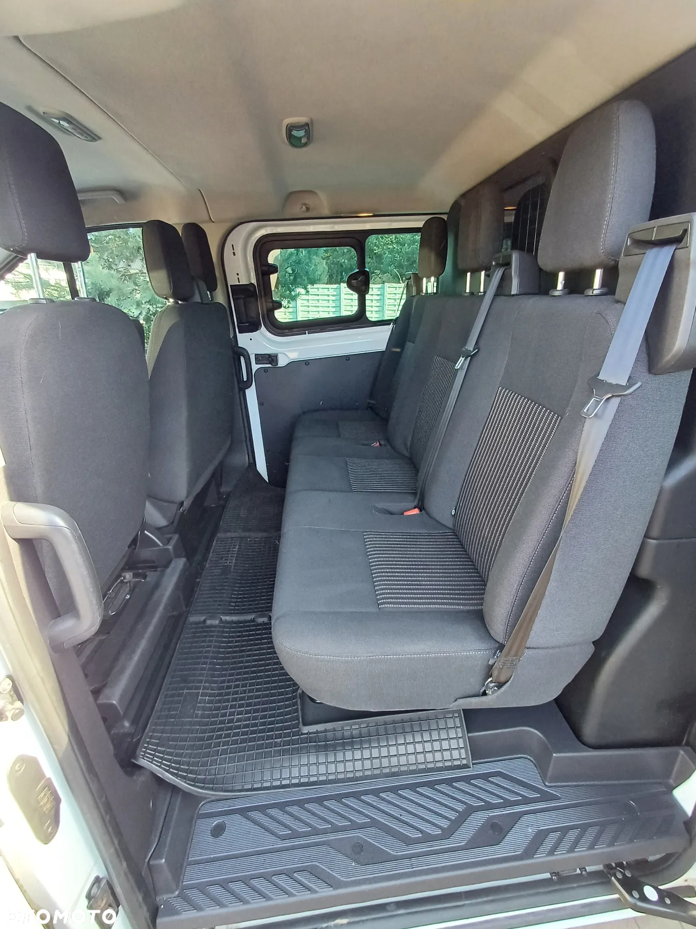 Ford Transit Custom 290 L2H1 Trend - 9