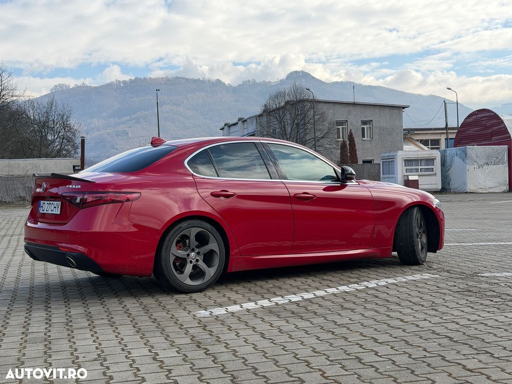 Alfa Romeo Giulia - 16