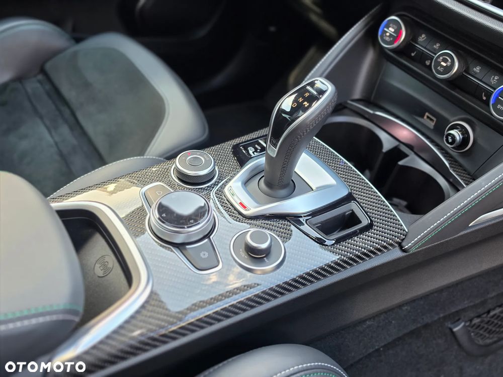 Alfa Romeo Stelvio 2.9 V6 Bi-Turbo Quadrifoglio Q4 - 18