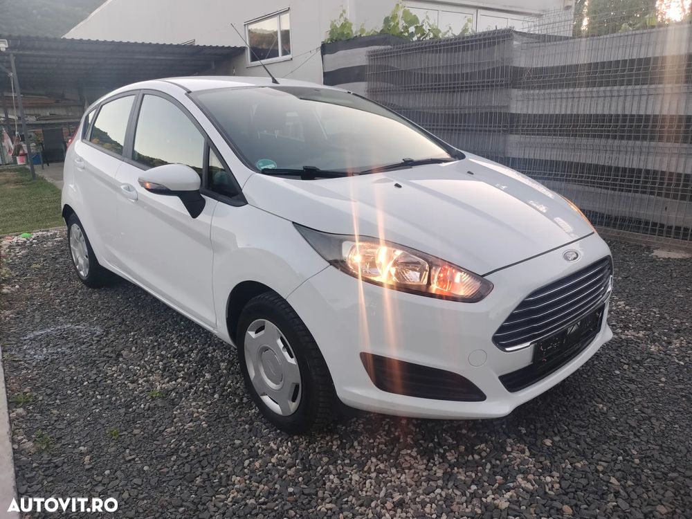 Ford Fiesta - 12
