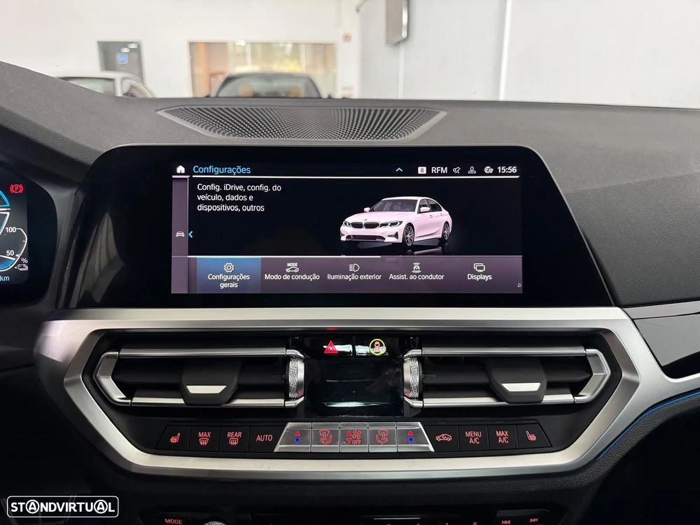 BMW 330 e Pack M Auto - 36