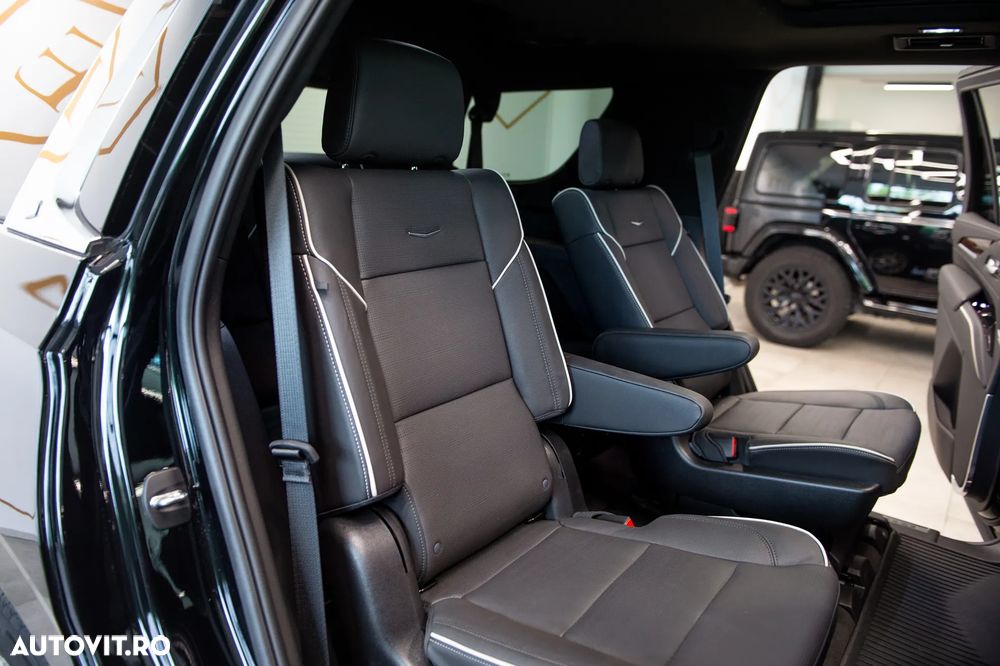 Cadillac Escalade - 31