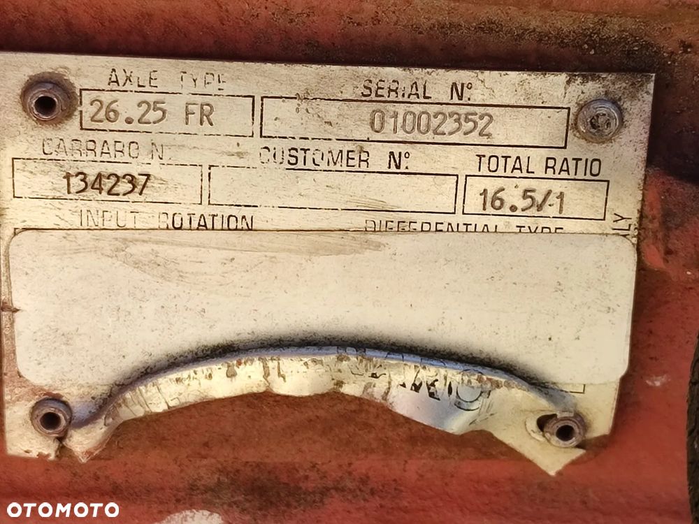 Most napędowy 26.25 FR Carraro 01002352 Case 580 SLE - 13