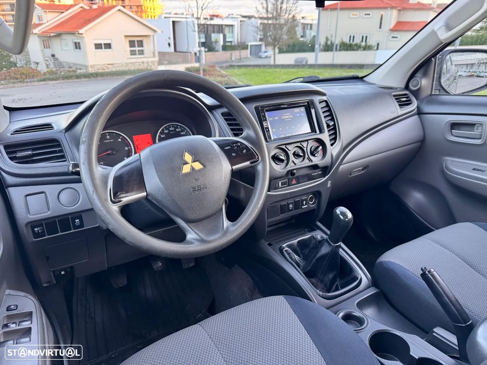 Mitsubishi L200 2.4 DI-D CD Invite 2WD - 7